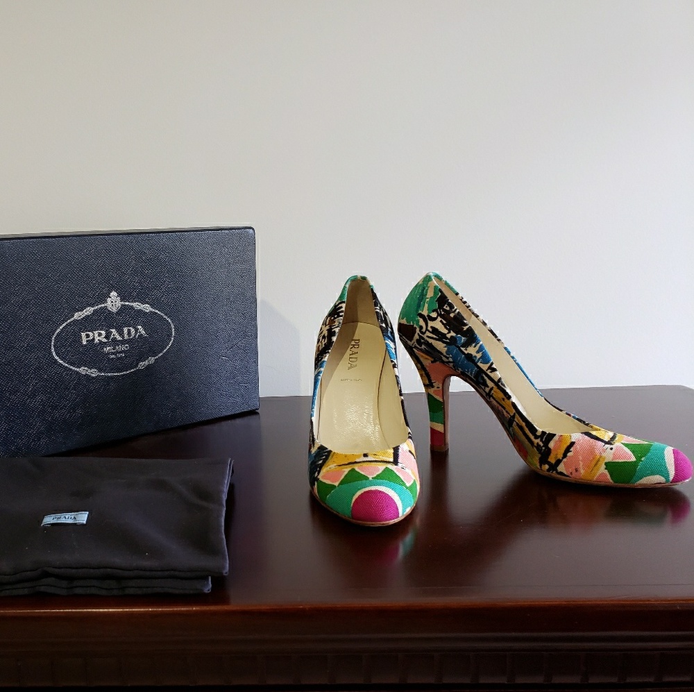 Prada Multi color Printed Pumps 39/9